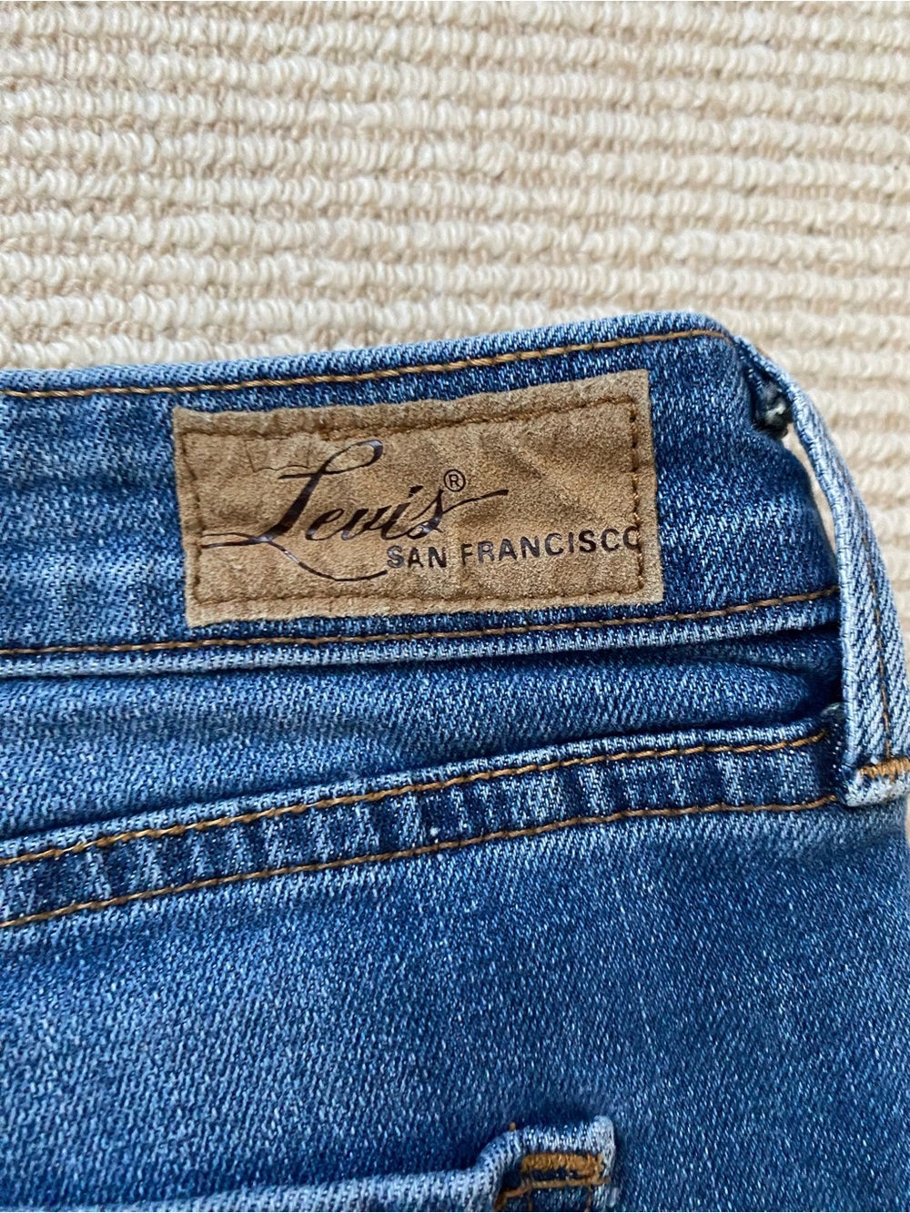 Levi's Boot Cut Jeans Dark Blue Wash Demi Curve Classic Flare Size 16 - Picture 10 of 10